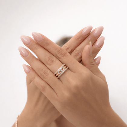 Üç Sıralı Zirkon Taşlı Altın Kadın Yüzük