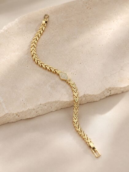 Xuping zirkon taşlı balıksırtı zincir tasarımlı gold kadın bileklik.