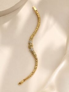 Xuping spiral tasarımlı gold kadın bileklik, zirkon taş detaylı şık ve zarif bileklik.